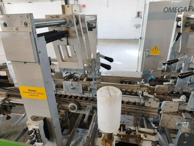 OMEGA 110: High-performance industrial folder-gluer for carton packaging