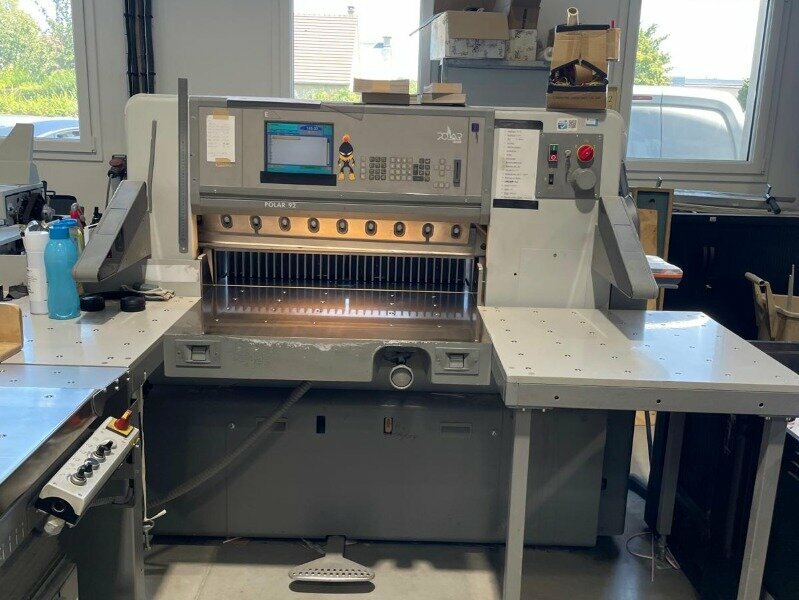 POLAR 92 E –Paper Cutter - 2001 - RA2 Jogger and LW452 Pile Lift - 2012